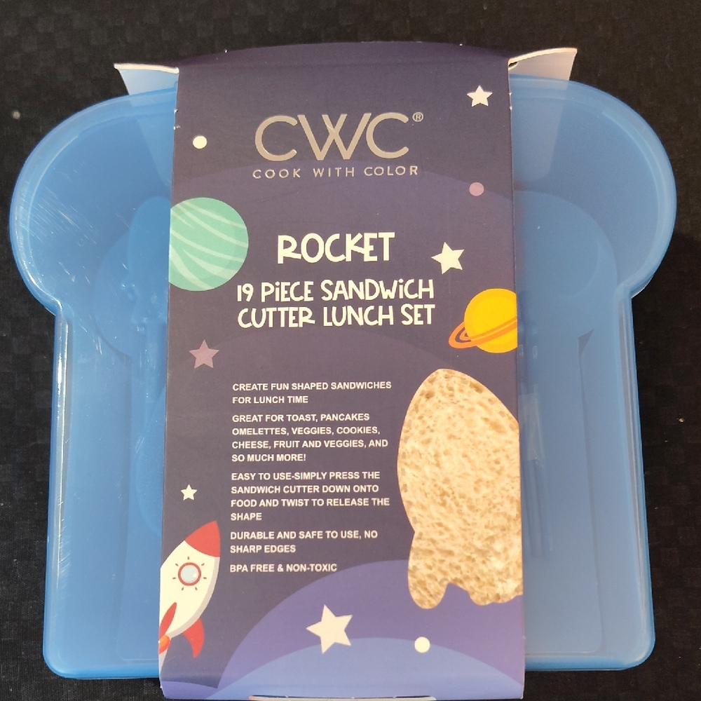 CWC Blue Rocket Sandwich Cutter Lunch Set